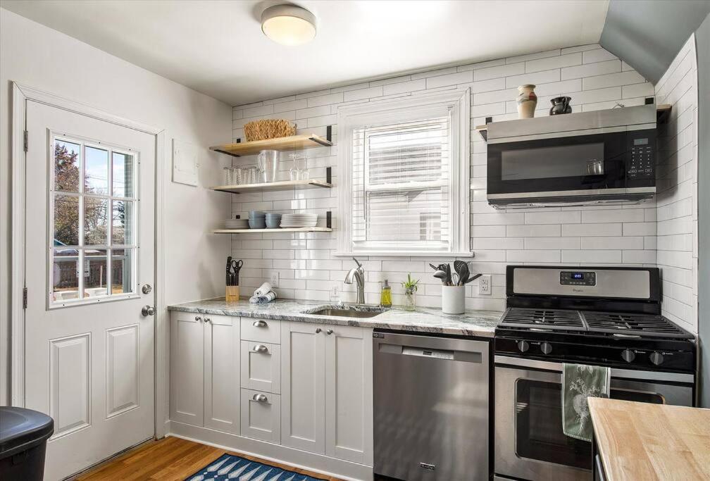 Private House Mins To Maymont Park, Trails & Vcu! Richmond Eksteriør billede
