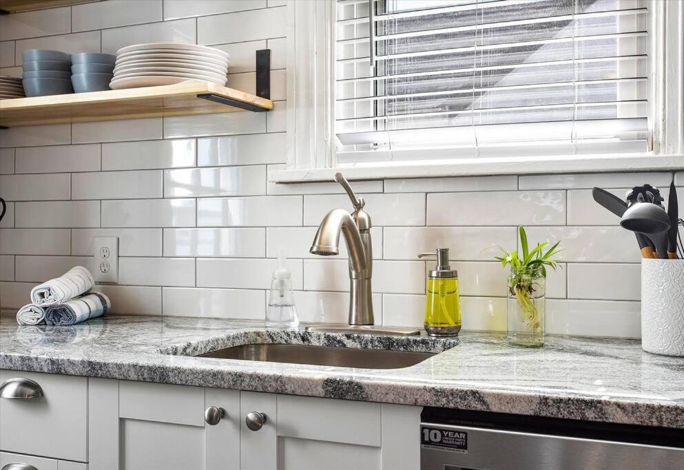 Private House Mins To Maymont Park, Trails & Vcu! Richmond Eksteriør billede