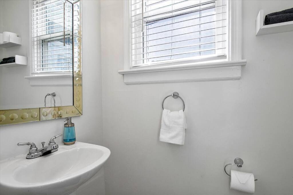 Private House Mins To Maymont Park, Trails & Vcu! Richmond Eksteriør billede